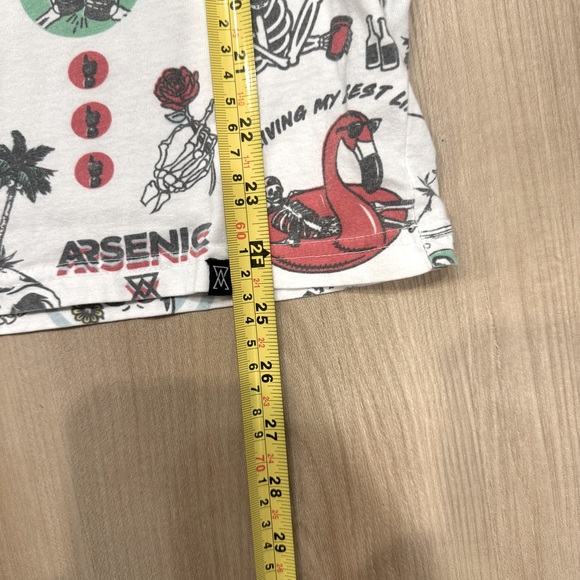 Men’s XL Tshirt by Arsenic, graphic print featuring skulls doing different stuff - Picture 3 of 6